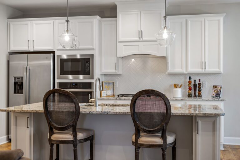 Kitchen Storage Score: 8 Questions to Rate Your Chaos 1 kitchen storage organized white kitchen island